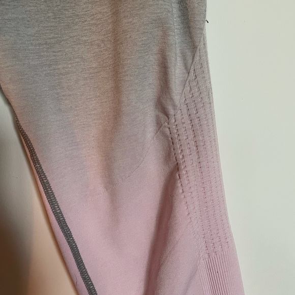 SOLD - GYMSHARK - ombré leggings - Picture 3 of 6